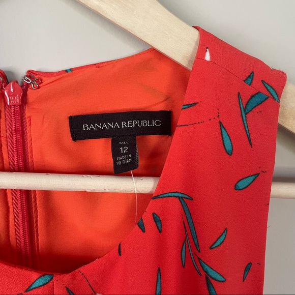 NWOT Banana Republic Paneled Skater Dress - Picture 5 of 5